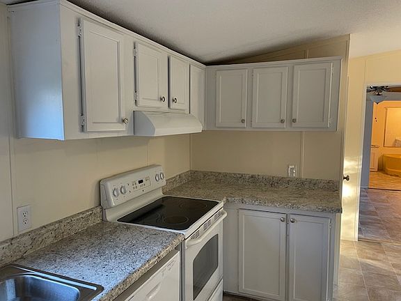 Kitchen. New counter tops.