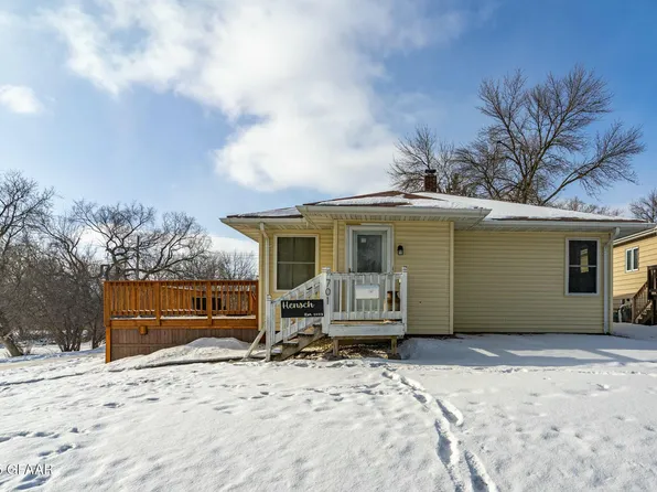 701 N Main St, Crookston, MN 56716