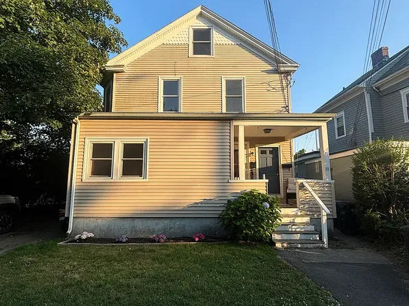 19 Vernon Ave #2, Newport, RI 02840