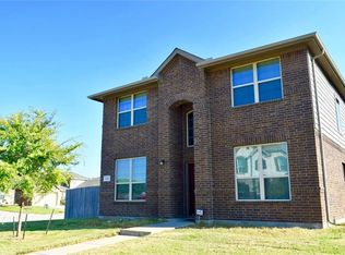 9220 Eastwood Ave, Aubrey, TX 76227