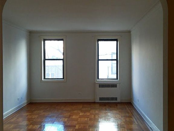 4th image of 47-39 40th St APT 1E