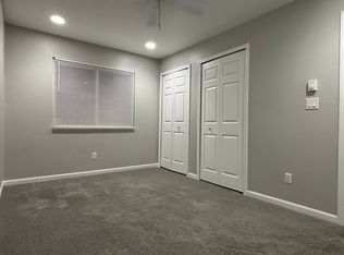 72 Village Ct APT 1, Ortonville, MI 48462