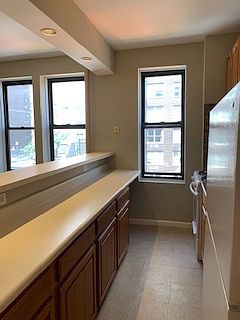 4th image of 164 E 33rd St APT 22