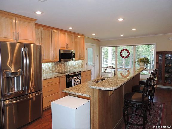 5th image of 7701 NW 40th Ave