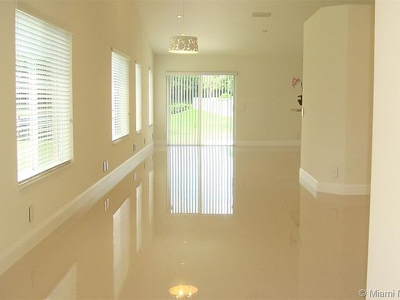 3rd image of 4284 Ironwood Ct #4284