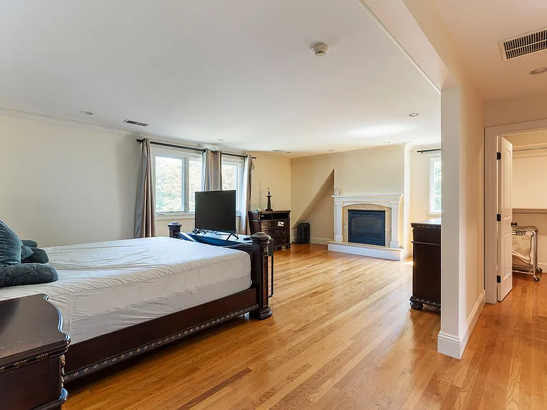 103 Levbert Rd — Photo 23