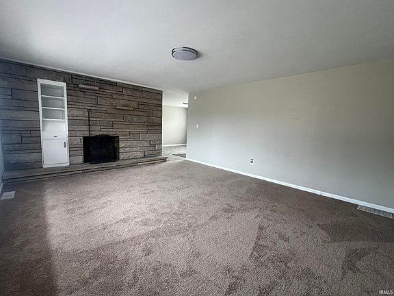 5th image of 125 Millcreek Dr