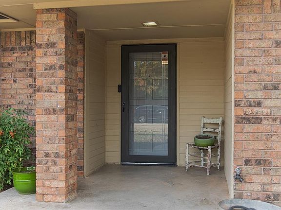 3rd image of 4505 Prue Sand Ave