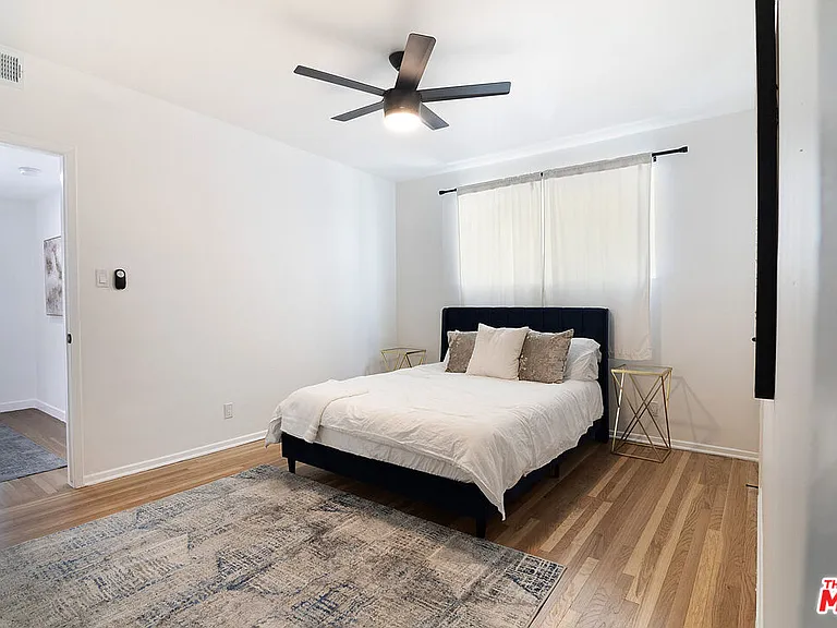 344 S Rexford Dr #4 — Photo 21