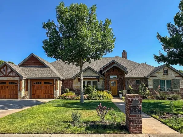 2402 Oakridge Ln, Seminole, TX 79360