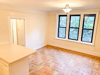 Rented by Green Manzana LLC