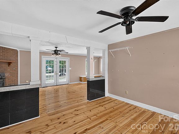2nd image of 4522 Pleasant Grove Rd