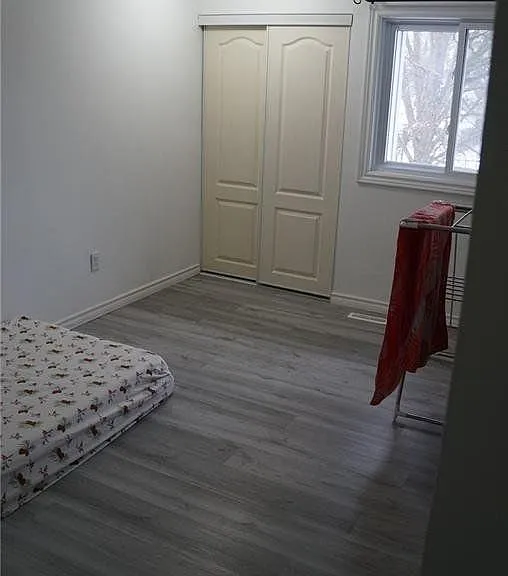 260 Monmore Rd — Photo 8