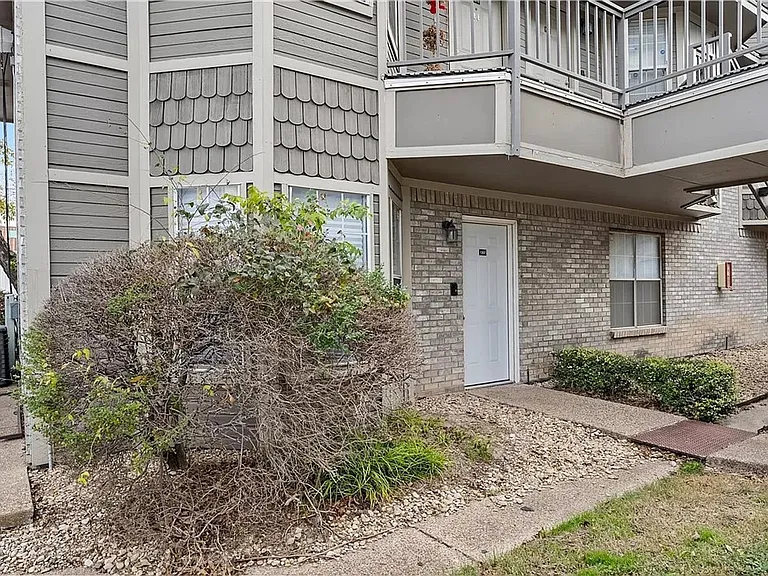 1307 Speight Ave — Photo 1