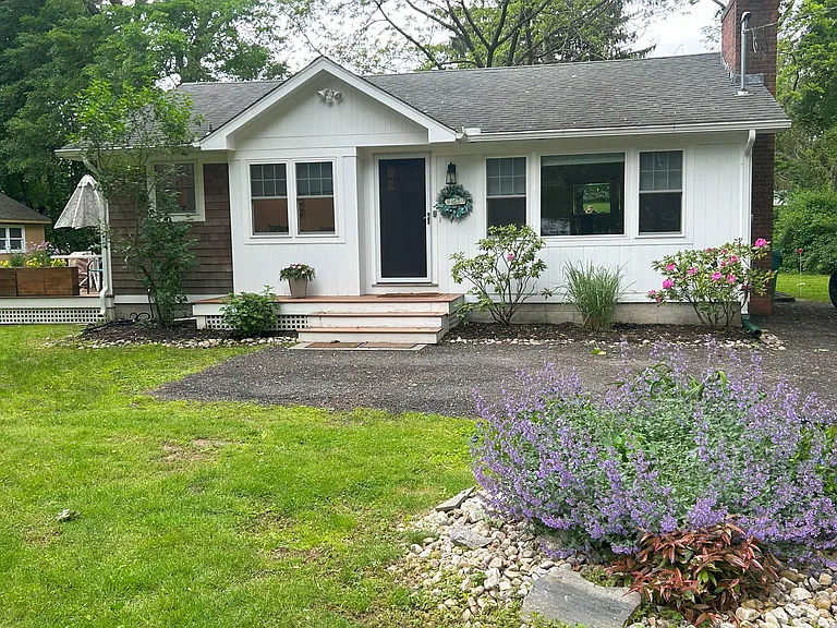 36 Whedon Ln — Photo 1