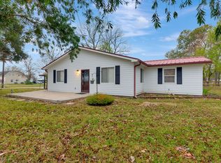 1422 Garden Rd, Brookside Village, TX 77581