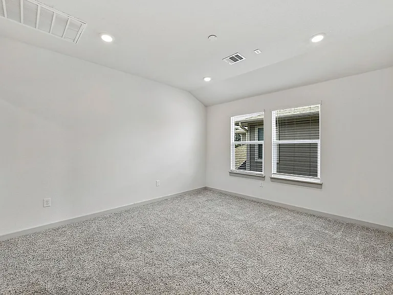 109 Cupreata Ln — Photo 15