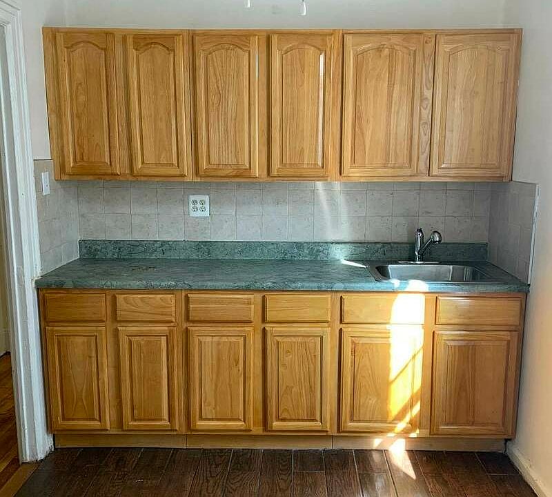 1st image of 2819 42nd St APT C3