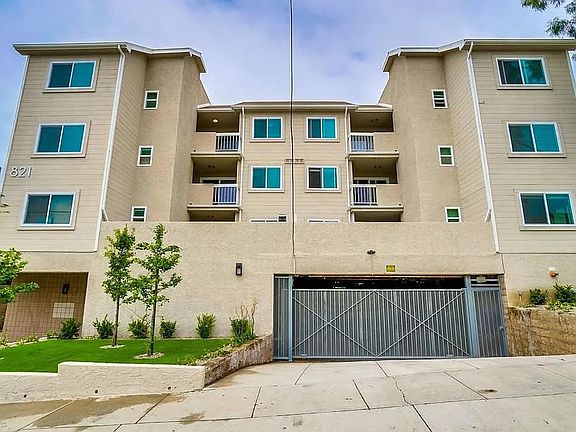 3rd image of 821 N Austin Ave #205