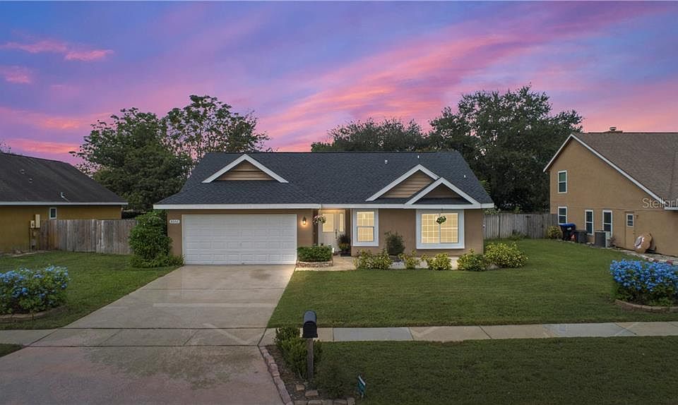 1st image of 8006 Lesia Cir