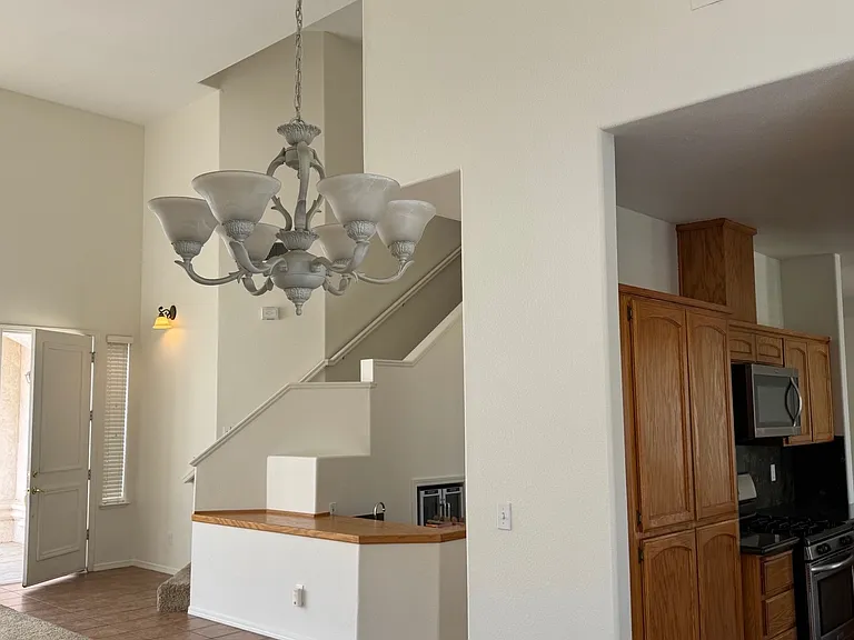 150 Lake Dr — Photo 5