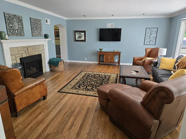 3345 N Main St — Photo 20