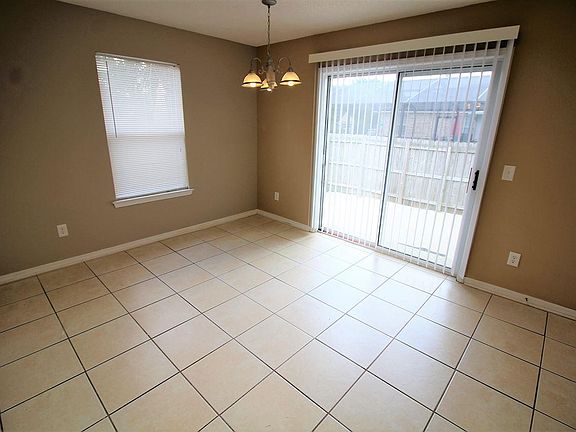 5th image of 2009 Marquesas Ln