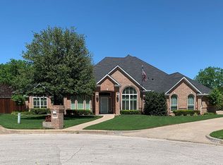 10120 Rolling Hills Ct, Benbrook, TX 76126
