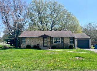 924 Institute Blvd, Dixon, IL 61021