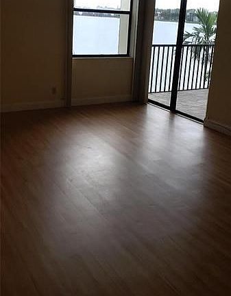 2nd image of 114 Lake Emerald Dr APT 305
