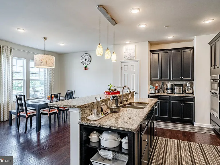733 Sun Valley Ct — Photo 14