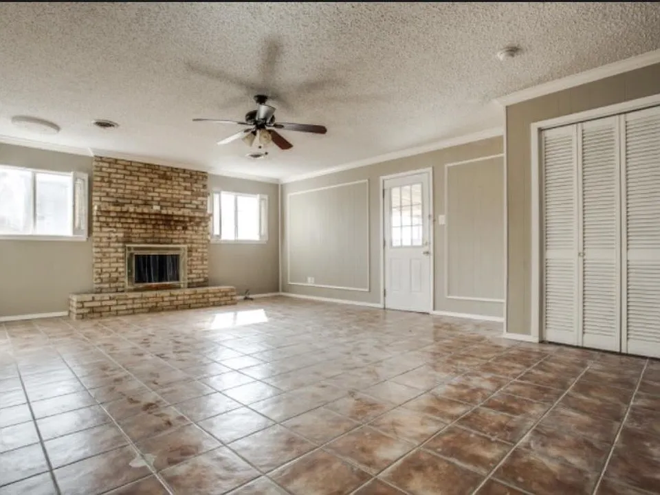 2316 Rose Marie Dr