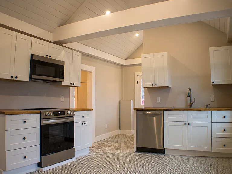 250 Ashburnham St — Photo 5