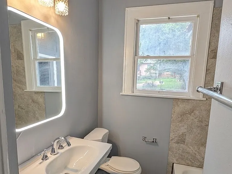 401 W Saint Elmo Rd #A — Photo 12
