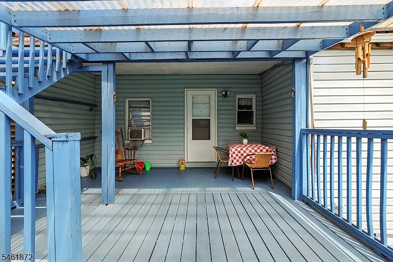 1 bed, 1.0 bath, $1,750 — Photo 2