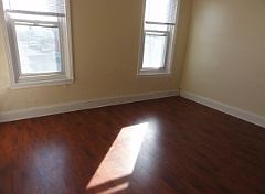 3rd image of 5024 Glenloch St
