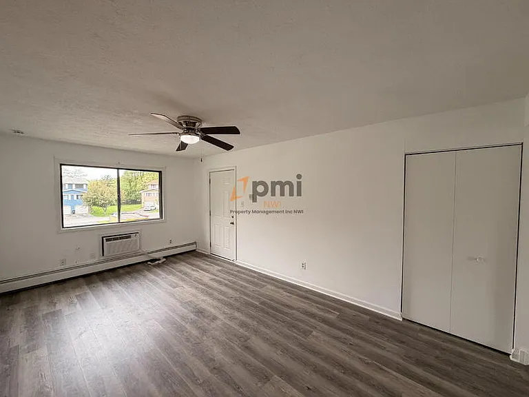 6248 Kathryn Ct #C — Photo 4