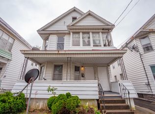 1118 Willett St, Schenectady, NY 12303