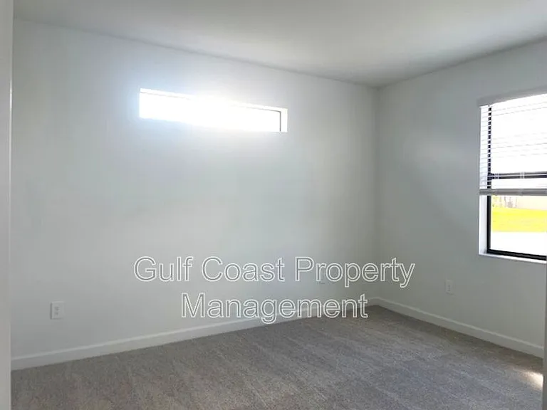 5316 Crystal Harbor Cv — Photo 10