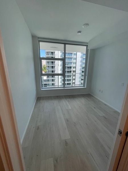 Burnaby Apartment for rent - 1 Bedroom — photo 10