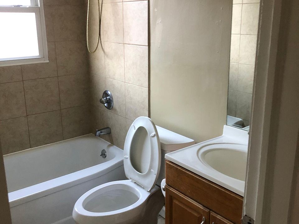 1st image of 1763 Hanford Ave