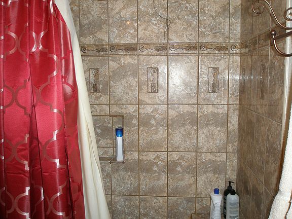 4th image of 1811 E Holly Oak Dr