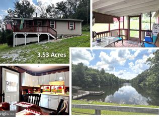 555 Featherbed Ln, Hedgesville, WV 25427