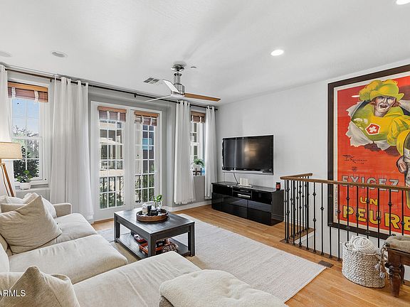 3rd image of 2454 E ROMA Avenue