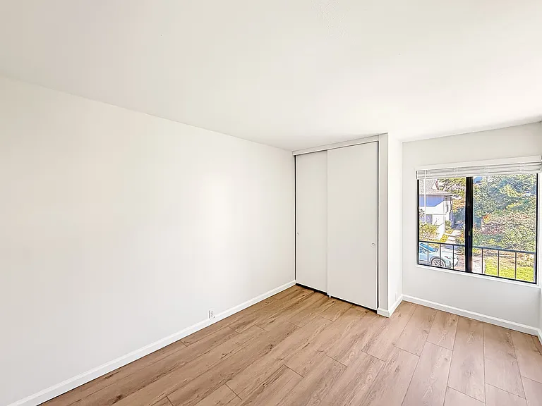 4360 Vision Dr — Photo 13