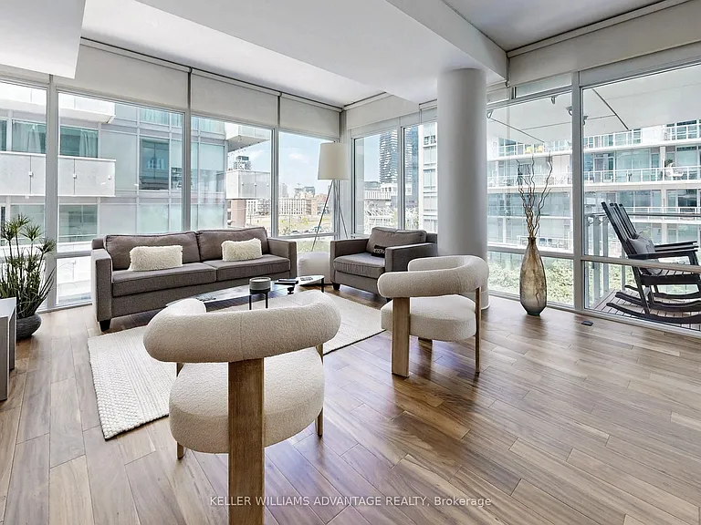 29 Queens Quay E #401 — Photo 5