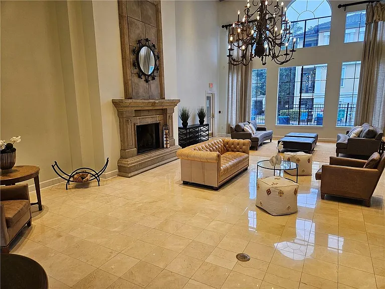 3777 Peachtree Rd #611 — Photo 17