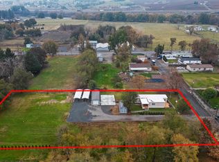 306 E 6th St, Benton City, WA 99320