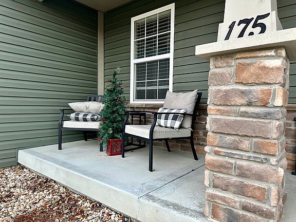 5th image of 175 Crestwood Ave