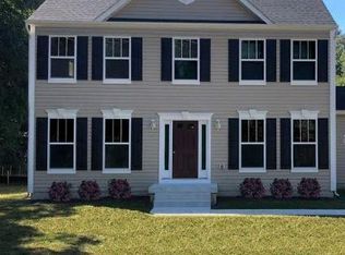 302 Azure Dr, Colonial Beach, VA 22443